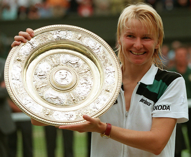 Novotna with the Wimbledon Shield in 1998
